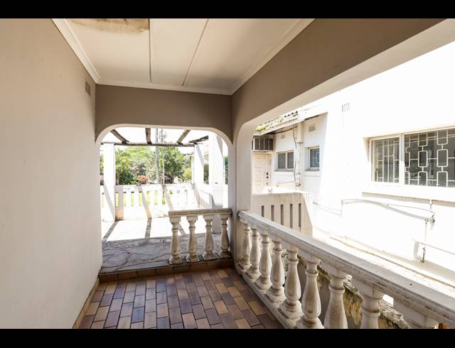 7 BEDROOM HOUSE FOR SALE IN AVOCA